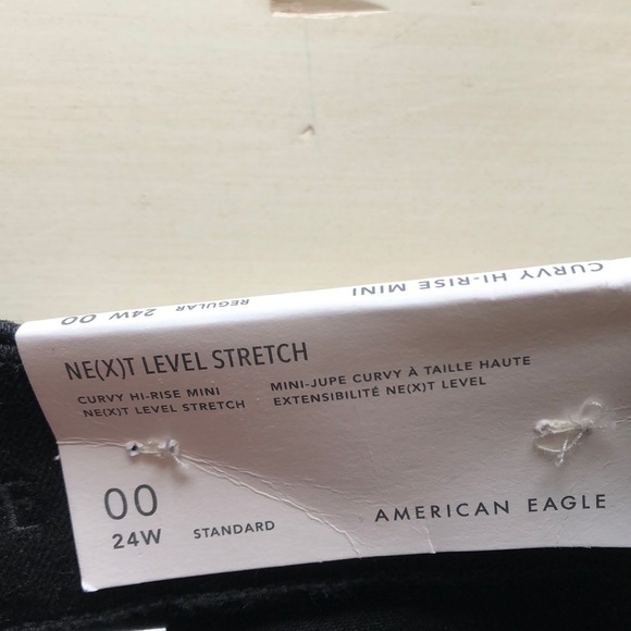 NWT!! American Eagle Black Distressed Denim Skirt - Picture 3 of 6